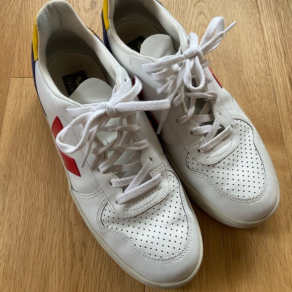 Men’s VEJA sneakers - Picture 3 of 6